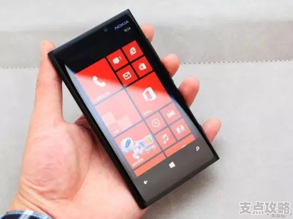 诺基亚Lumia 920智能手机经典设计与卓越性能