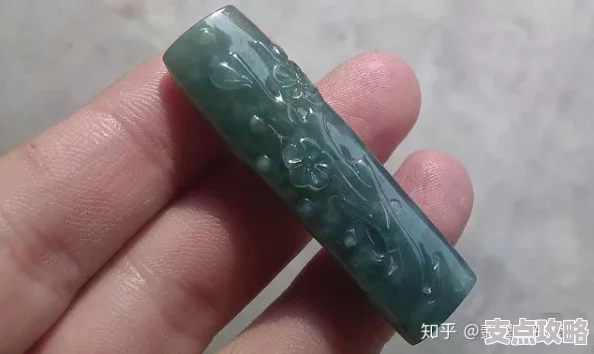 缅甸黑皮翡翠原石鉴赏与选购指南